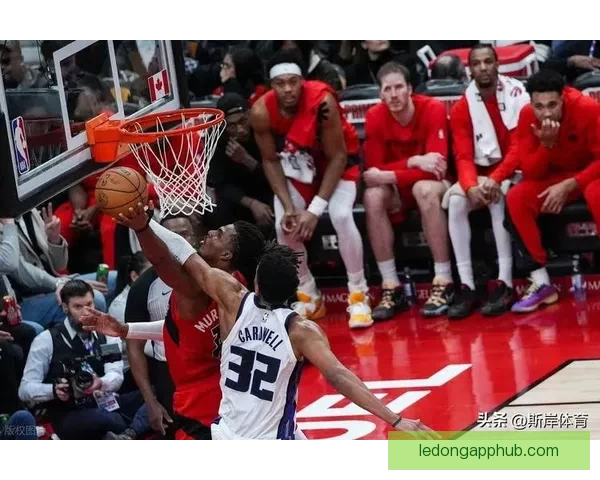 德罗赞历史得分跃升至第17 国王擒猛龙终结连败 阿丘瓦28+19巴雷特20+6
